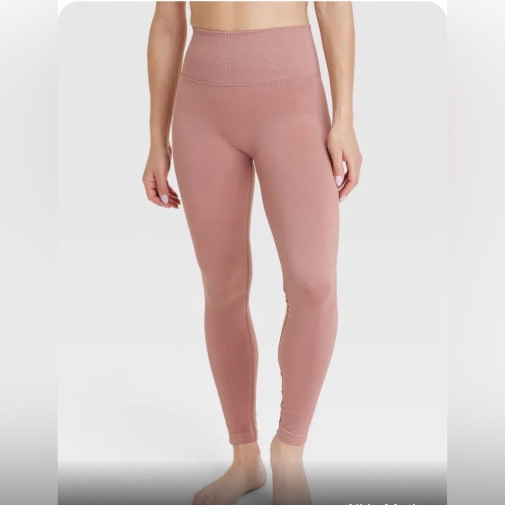 NWT! Women's High Rise Regular Fit Legging All in Motion Clay Pink L